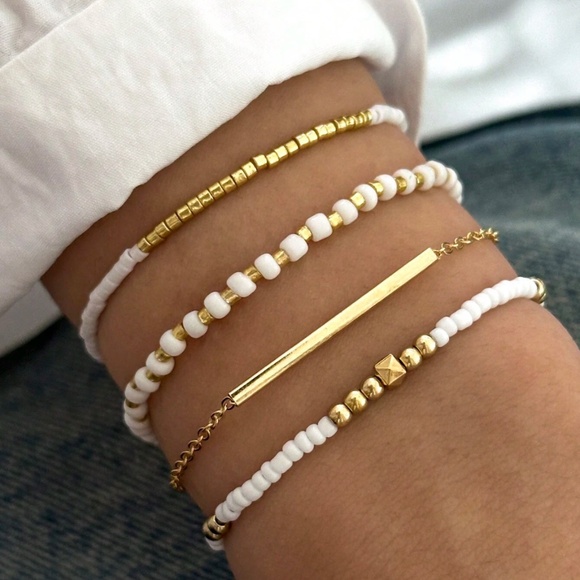 Beaded Bracelets 4 Pieces Gold Color Chain White - Picture 1 of 5